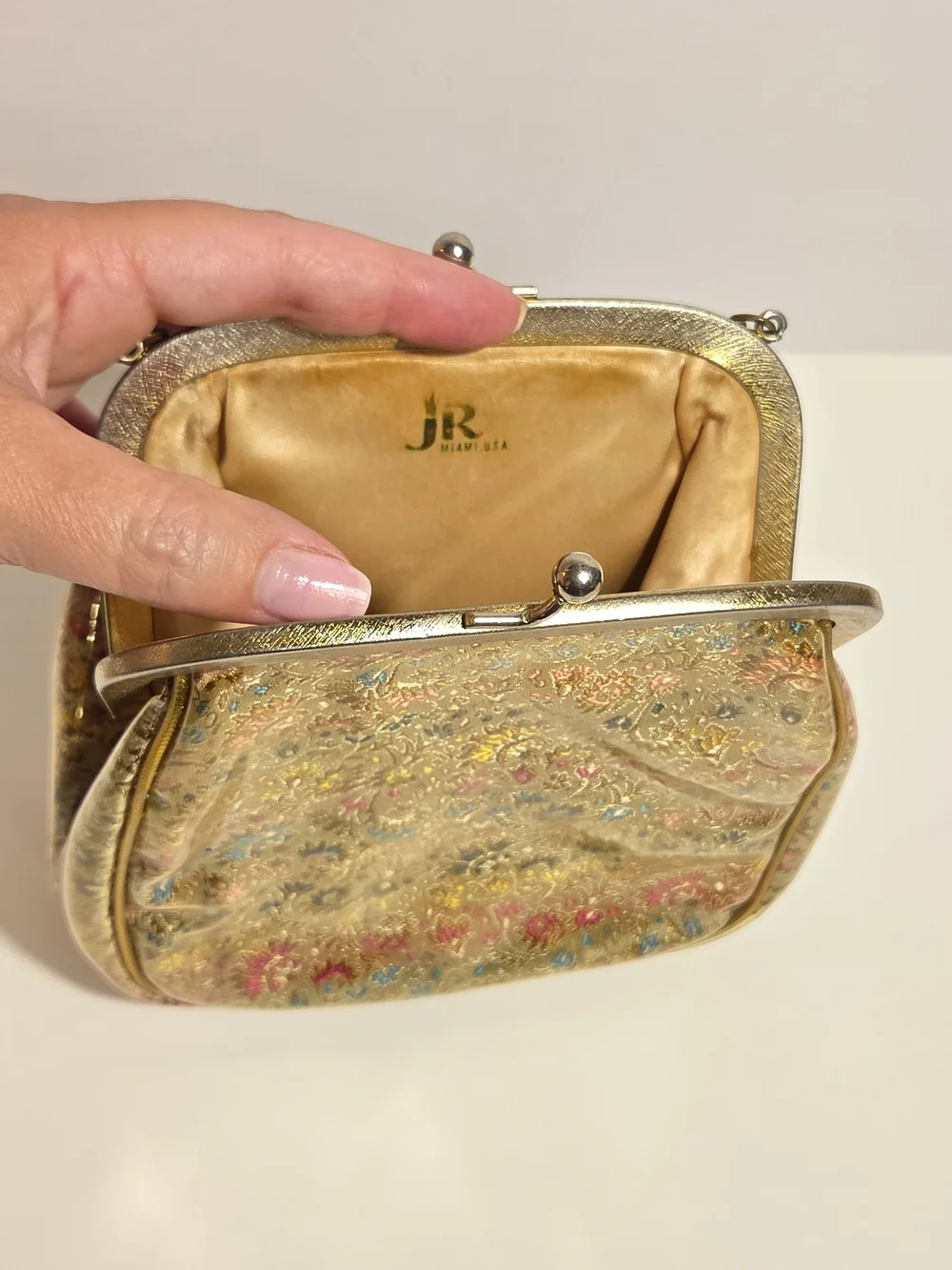 Julius Resnick Vintage Vinyl Embroidered Gold Tone Frame-Top Womens Bag